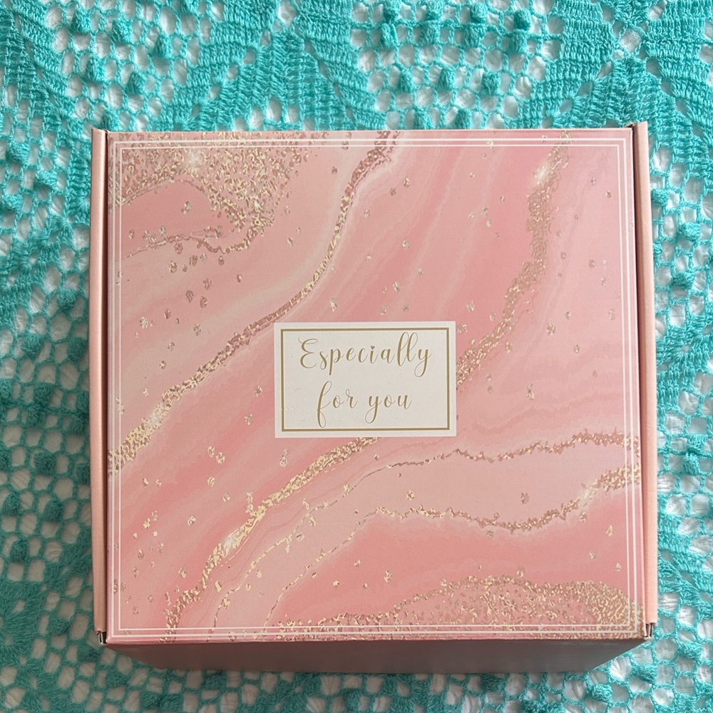 “especially for you” gift box (rose)